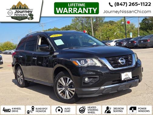 2017 Nissan Pathfinder SV