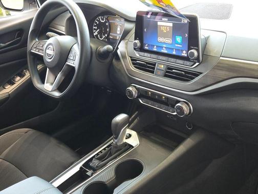 Brilliant Silver Metallic 2026 Nissan Altima 2.5 SV