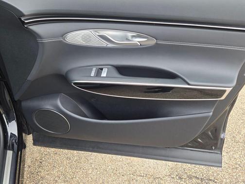 2025 Genesis GV70 2.5T AWD