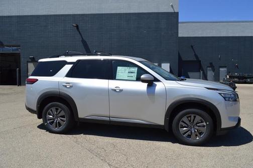 2025 Nissan Pathfinder SV 4WD