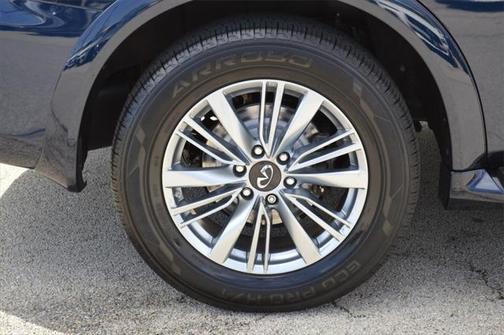 2021 INFINITI QX80 Luxe