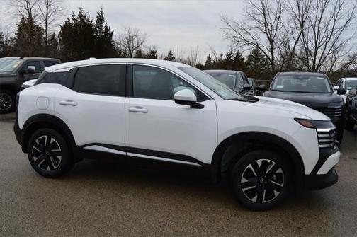 2025 Nissan Kicks SV