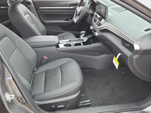 2025 Nissan Altima 2.5 SL