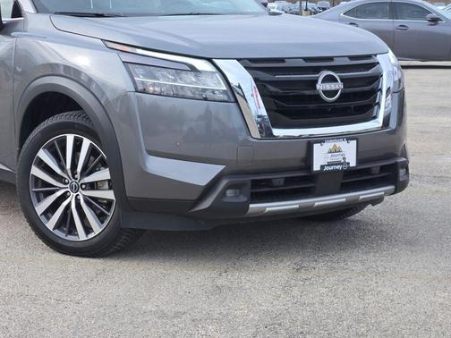 2022 Nissan Pathfinder Platinum 4WD