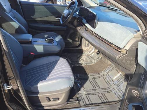 2023 Nissan ARIYA PLATINUM+