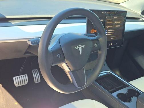 2025 Tesla Model Y Performance Dual Motor All-Wheel Drive