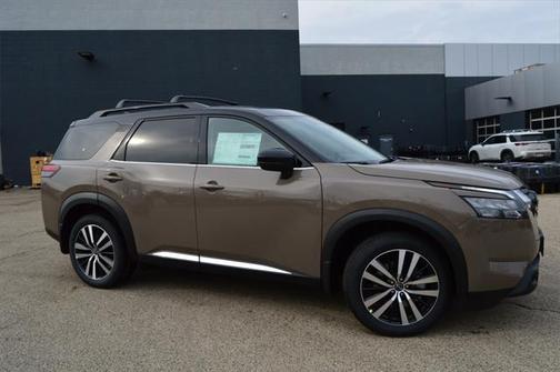 2025 Nissan Pathfinder Platinum 4WD