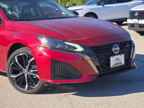 2025 Nissan Altima SR AWD