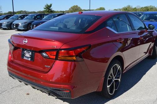 2025 Nissan Altima SR AWD