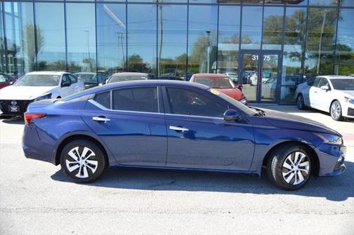 2022 Nissan Altima S FWD