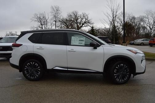 2025 Nissan Rogue Platinum