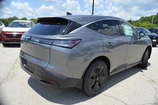 2025 Nissan Murano SV
