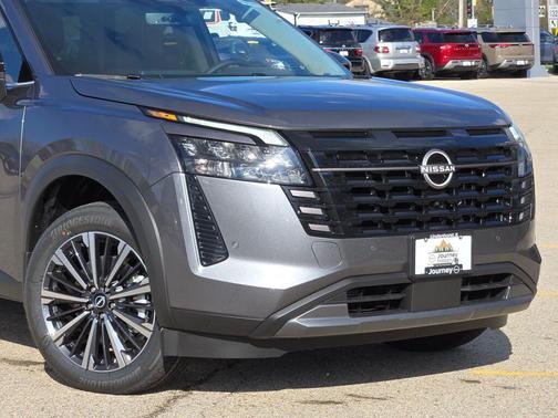 Gun Metallic 2026 Nissan Pathfinder Platinum