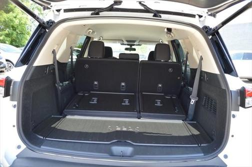 2025 Nissan Pathfinder SV 4WD