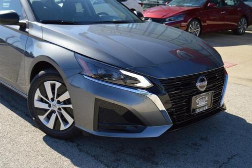 2025 Nissan Altima S FWD