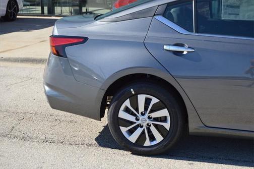 2025 Nissan Altima S FWD