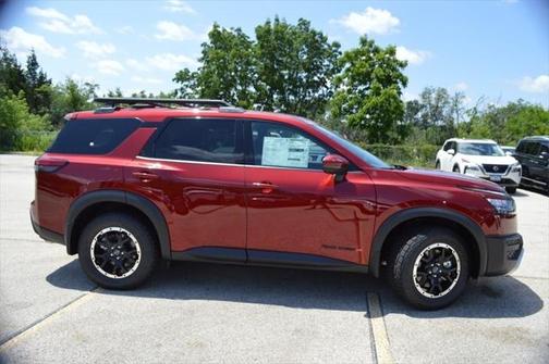 2025 Nissan Pathfinder Rock Creek 4WD