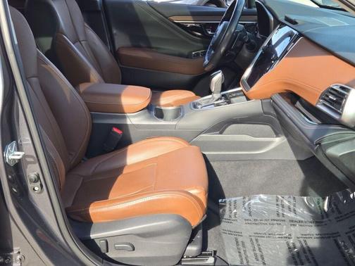 2022 Subaru Outback Touring XT