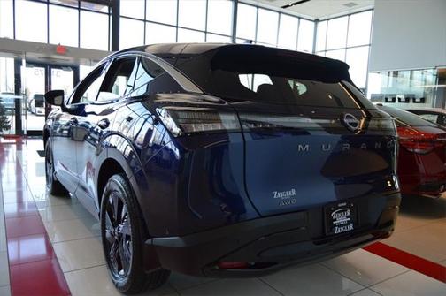 2025 Nissan Murano SV