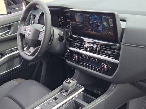 Deep Ocean Blue Pearl 2026 Nissan Pathfinder SL