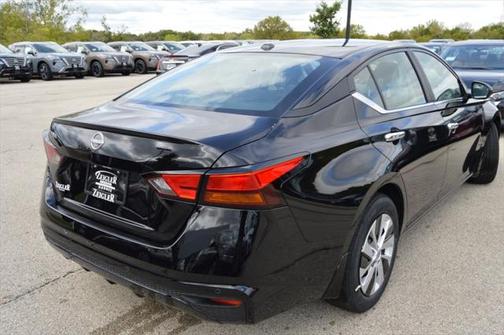 2025 Nissan Altima S FWD