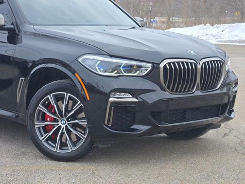 2021 BMW X5 M50i