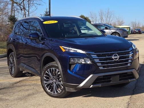 2025 Nissan Rogue SL