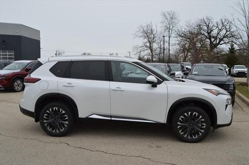 2025 Nissan Rogue Platinum