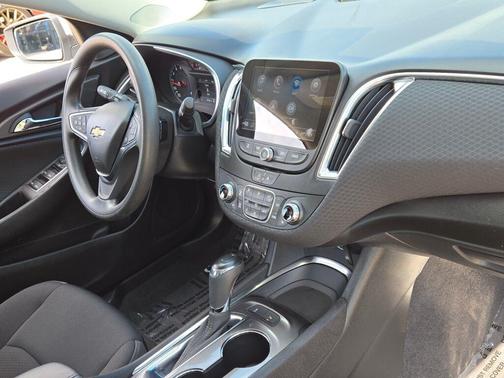 2020 Chevrolet Malibu FWD LT