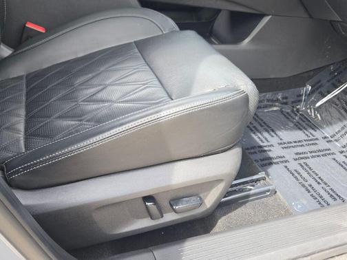 Boulder Gray Pearl 2021 Nissan Rogue Platinum