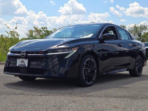 Super Black 2027 Nissan Sentra SR