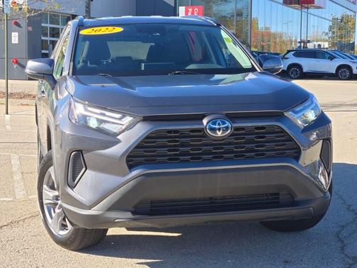 2022 Toyota RAV4 Hybrid XLE