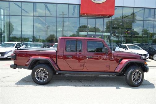 2021 Jeep Gladiator Overland