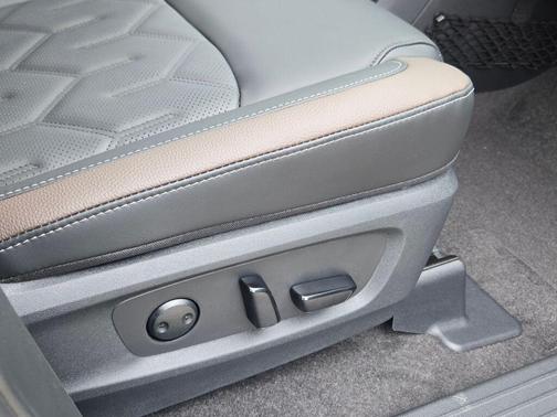 Boulder Gray Pearl 2026 Nissan Pathfinder Platinum
