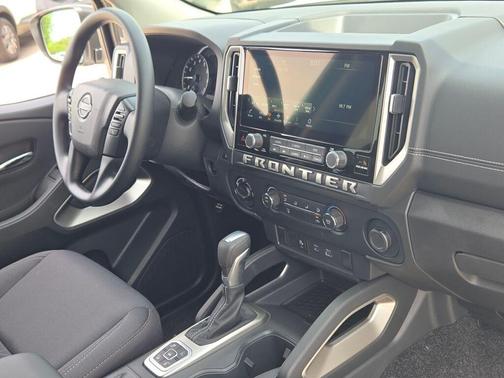 Glacier White 2026 Nissan Frontier SV
