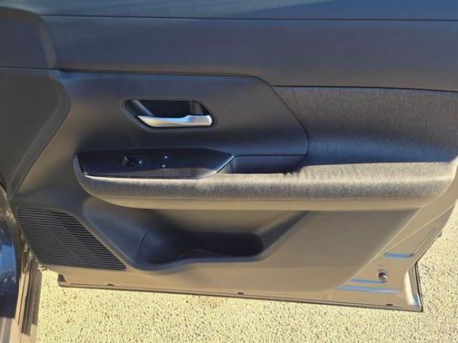 Gun Metallic 2026 Nissan Kicks SV