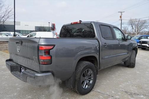 2025 Nissan Frontier SV