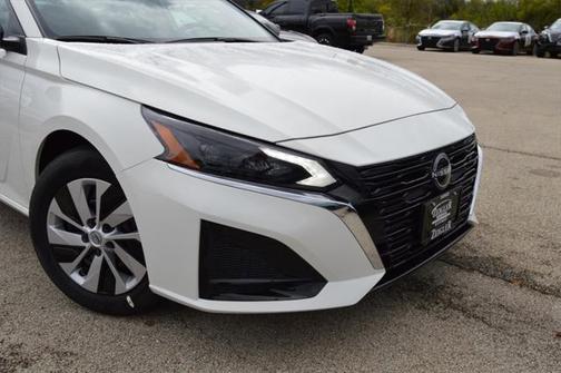 2025 Nissan Altima S FWD