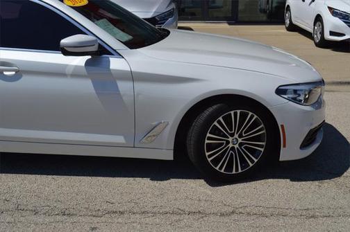 2020 BMW 530 530i