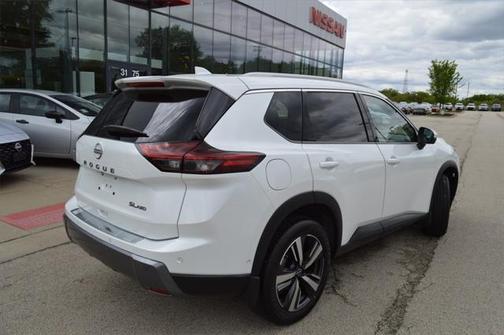2024 Nissan Rogue SL