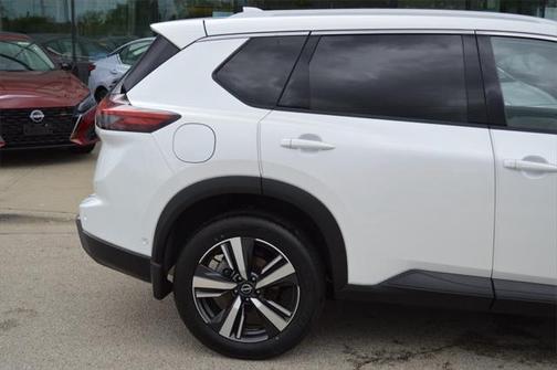 2024 Nissan Rogue SL
