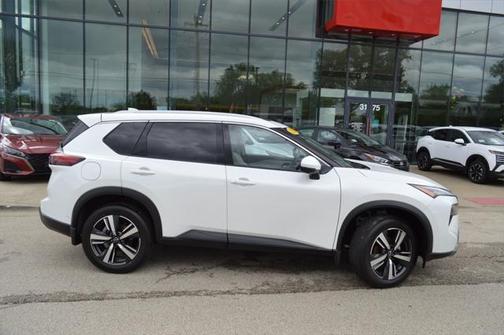 2024 Nissan Rogue SL