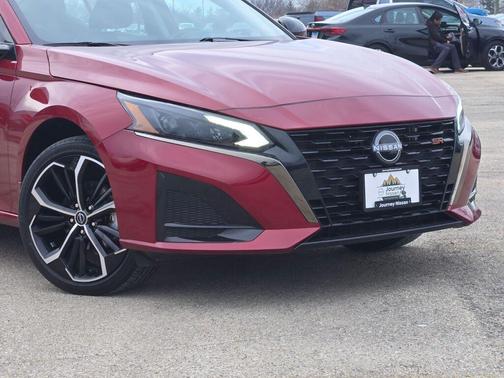 2024 Nissan Altima SR Intelligent AWD