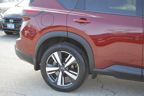 2025 Nissan Rogue SL