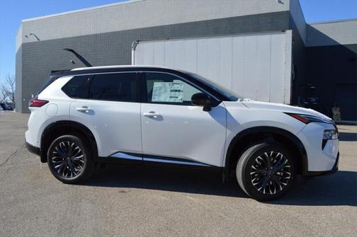 2025 Nissan Rogue Platinum