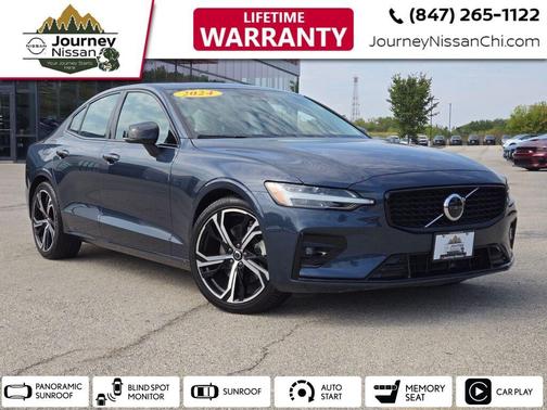 2024 Volvo S60 B5 Core Dark Theme