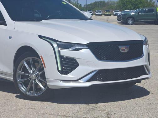 Crystal White Tricoat 2020 Cadillac CT4 Sport