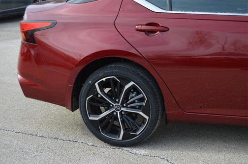 2025 Nissan Altima SR AWD