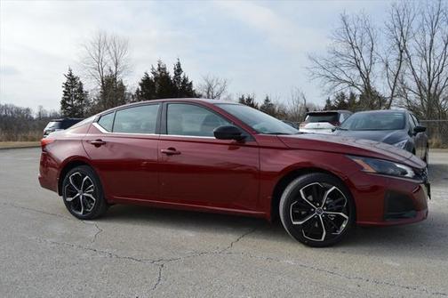2025 Nissan Altima SR AWD