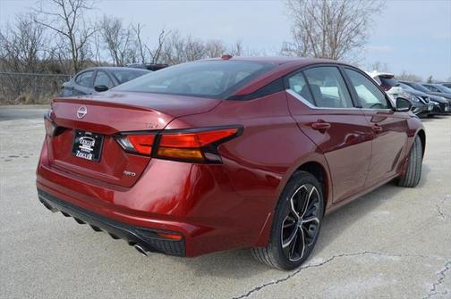 2025 Nissan Altima SR AWD
